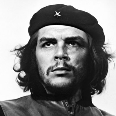Yo soy un hombre sincero, dedicado a la justicia. Yo soy poeta. — I am an honest man, dedicated to justice. I am a poet.