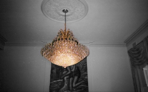 A world leader in custom chandelier design, Sibilano Chandeliers produces a wide variety of the highest quality crystal chandeliers.