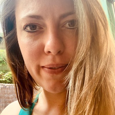 HeleenHollen's profile picture. Loves music, reading, going out with friends, my family