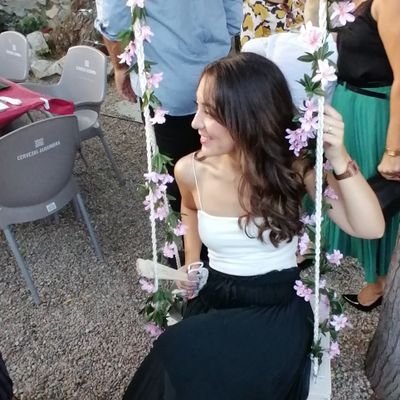 MiriamMuDe's profile picture. Maestra de Audición y Lenguaje & Máster en Igualdad y Género!