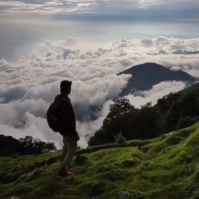 chiragtalwarr's profile picture. chal e chal