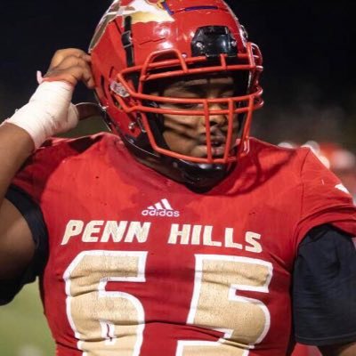 6’0ft Play football💪🏾🏈 Phhs❤️💛 OL/DL can play any position on the OL Class of ‘21💪🏾 Funny,nice,goofy,🤪😭 Dream is to be an NFL football player🙏🏾🏈💪🏾