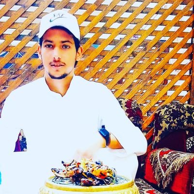 ششهـ رآگ تًنگشهـ...💔
على قدرِ اهل العزم تأتي العزائمُ... 🖤🤍