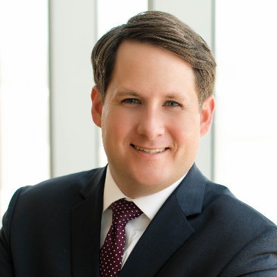 JoelAschbrenner's profile picture. Business attorney at @Dentons. Used to be a newspaper reporter. Would rather be playing pickleball. Big K-State guy.