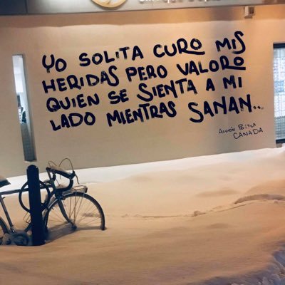 Quédate con quien te bese el alma, la piel te la besa cualquiera.