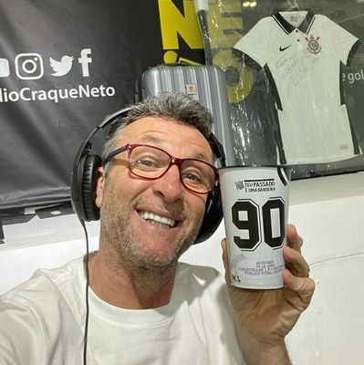 Perfil dedicado ao ETERNO ex camisa 10 do Timão e atual apresentador de @osdonosdabola no Canal Bandeirantes