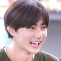 드아 (@danielove0) 's Twitter Profile