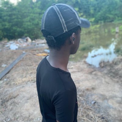 quintyn_py's profile picture. 20 something | Tryna' figure out my life 🇬🇾 🇬🇾 🇬🇾