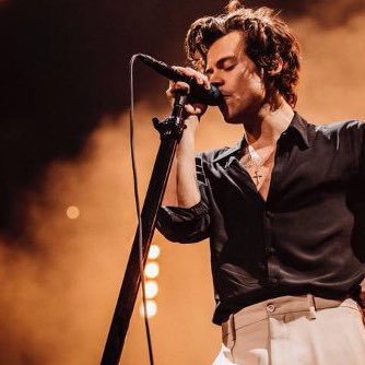 cHarrysmatiique's profile picture. mange moi le poireaux🙄 FCWICK 🌑 @onedirection