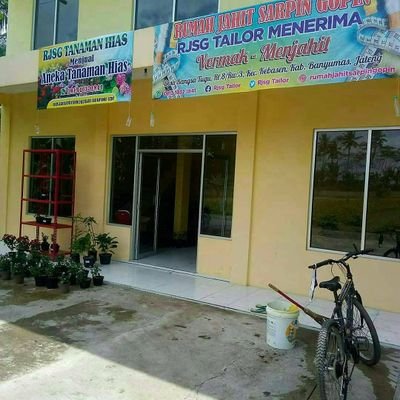 Rumah Jahit Sarpin Gopin
RJSG TAILOR
menerima: jahit satuan/puluhan, Jahit pria wanita, Vermak, WhatsApp 081310321841.