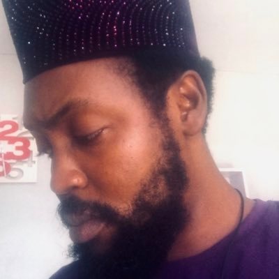 Kayodeawe's profile picture. Love yours