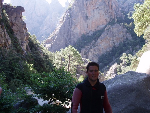 smuysson's profile picture. * * *