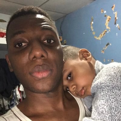 Excelencia_Edu's profile picture. INGENIERO ELÉCTRICO ⚡️ |Nunca olvides tus objetivos principales. |👨🏿‍🦱♓️Edú#28⚽️ 👶🏾JD#20❤️🇪🇨 BSC💛