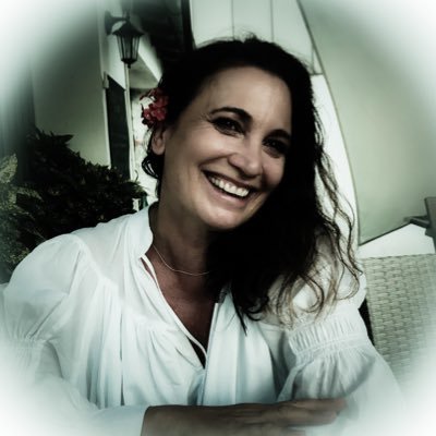 AlexaDehmel's profile picture. In the now. The future holds everything I want.