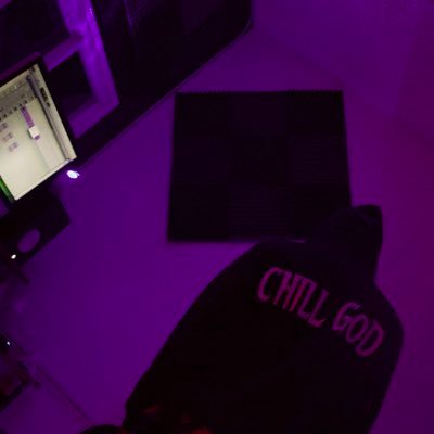 |Artist & Editor||Owner of @valleyvisuals_||Dm for inquires||Management: @valleyworldent|| “CHILLFOREVER” Out Now 👇🏾‼️|