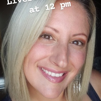 DianaEmma83's profile picture. Mom, Wifey, Singer, Traveller.