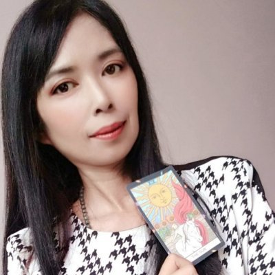TarotCardReade3's profile picture. คนอ่านไพ่