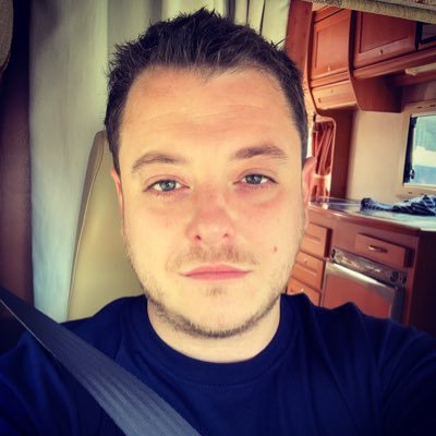 Stevo_oxo's profile picture. TV Director and happily taken 👬.If I was a Real Housewife my tag line would be: "I may be a bottom but it doesn't mean I take everything lying down" 🏳️‍🌈