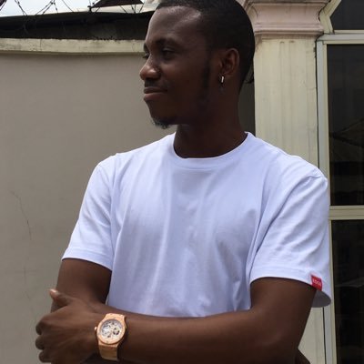 Emmanue30693081's profile picture. 