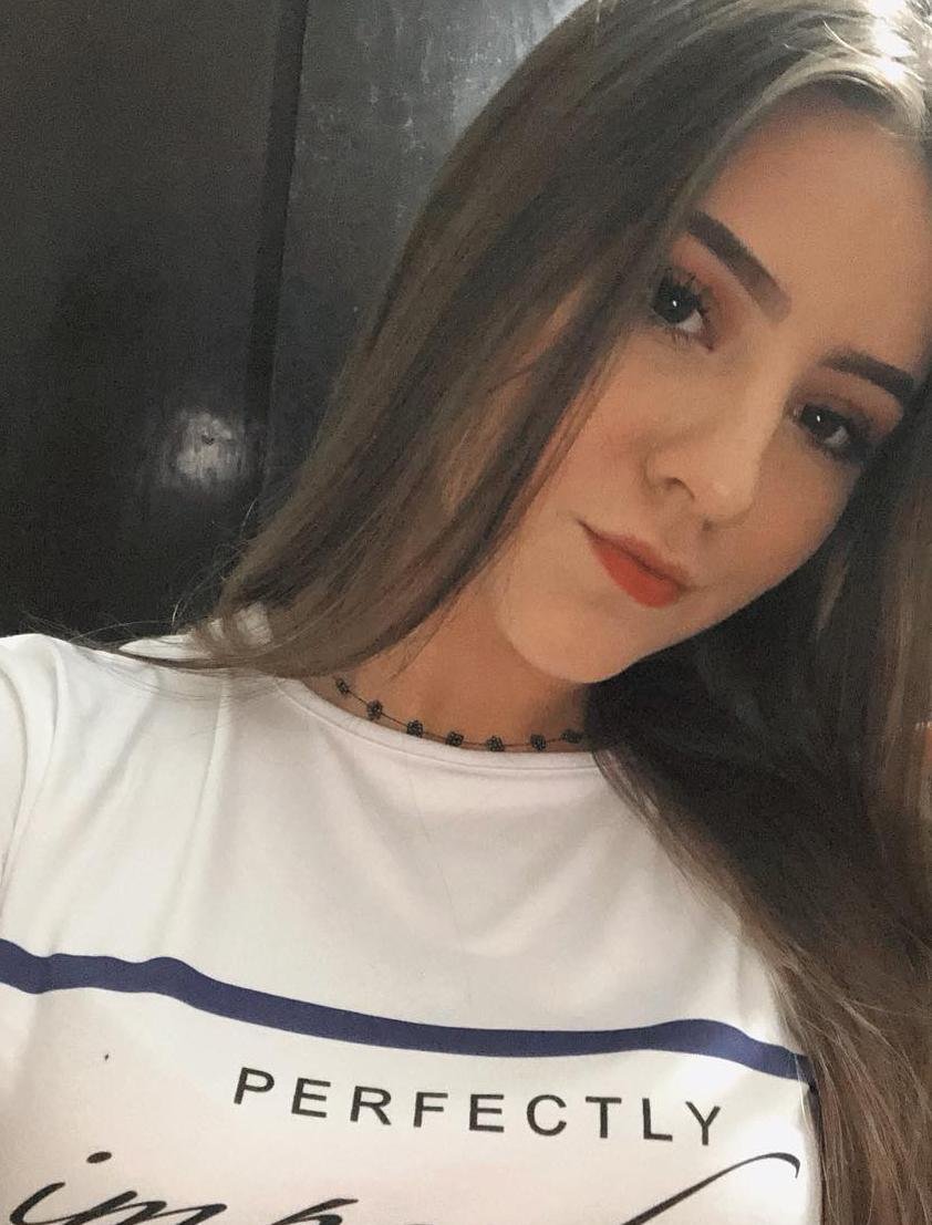 A beautiful and lonely girl wants to meet an interesting men!Add me and I´ll send you a message with my most favorite photo 💖😍😊