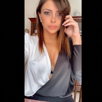 chiara76580483's profile picture. 