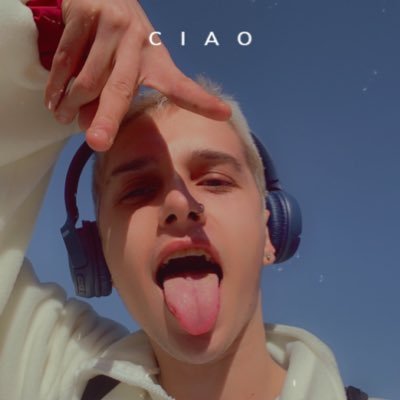 ugurrbay7's profile picture. İKİZ KARDEŞİM VAR