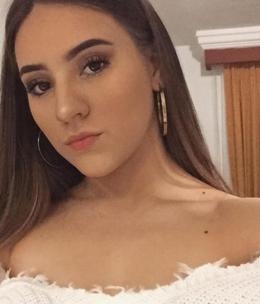 Would you like to discover the best part of me? Add me and I´ll send you my hottest photo in Direct 🍑😘👅