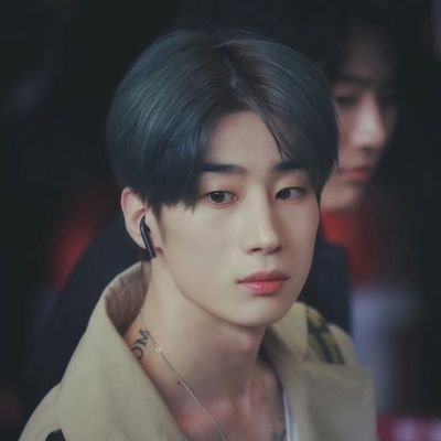 Ssssss13750245's profile picture. ทำไมเราต้องทน