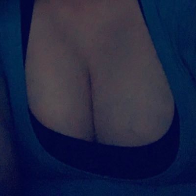 let me fulfill your fetishes. if you like to buy my underwear/bra or other things and looking for a sugar daddy/mommy to spoil me also only *cashapp*