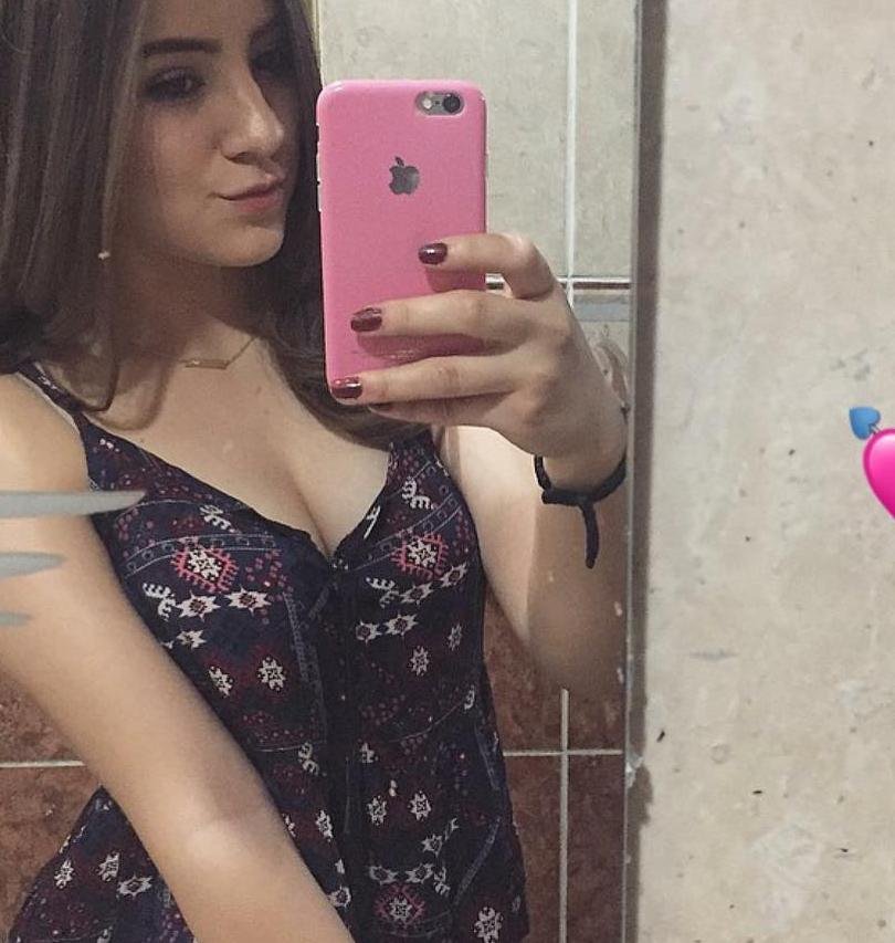 Caliente como el fuego, busco pareja sin compromisos, sigueme y te enviare mis fotitos ... 🍓🍓👙