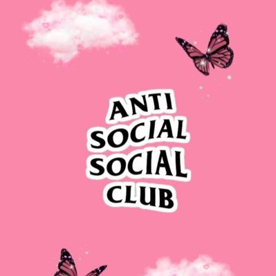 yogurlbrina's profile picture. 21+,single, bi🏳️‍🌈