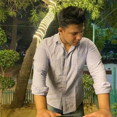 aadesh00012's profile picture. 19
ANTI-NATIONAL Patriot
football field - right wing; politics - left wing 
part time - content writer