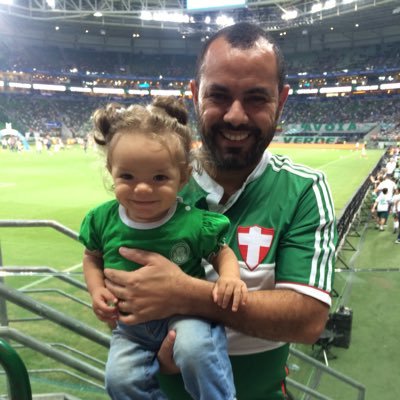 crisao9's profile picture. Cristão, Palmeirense, Marido e Pai apaixonado, de Registro/SP, Escrevente no CRI, Formado em Direito/UMC, Advogado (art.28, OAB). Bem maior, minha família 🙏