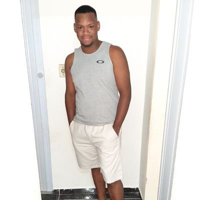 Vontade de te ligar e dizer “você perdeu a pessoa que mais se importava contigo. 😌