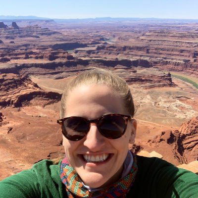 sarahtmilam's profile picture. 