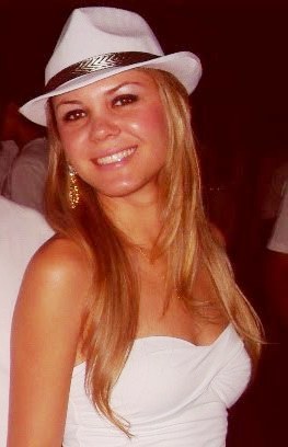 Futura contadora, ariana, atleticana, cheia dos melhores amigos, filha de Deus, e mto mto feliz sempre!