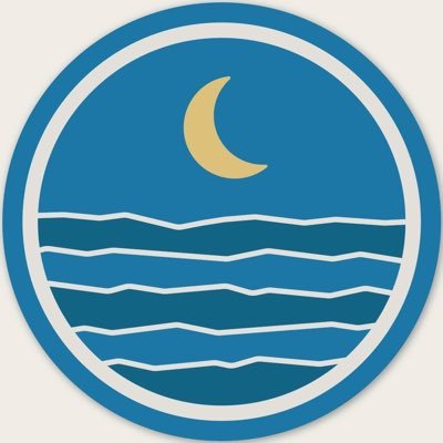 An online literary journal, Trasna publishes writing from Ireland & across the Irish diaspora quarterly. Eds: @margaretwriting & @chrisOConchobar