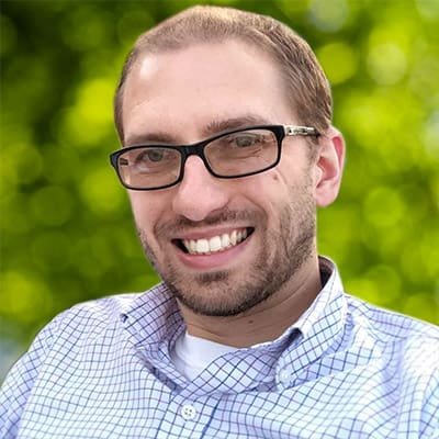 Having worked with Fortune 500 companies down to mom-and-pop shops, I have the diverse experience and passion to drive business success through technology.
