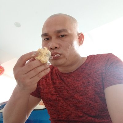 hidup harus santai.. setiap masalah pasti ada jalan penyelasaiannya.. yang penting berusaha tanpa mengenal putus asa..