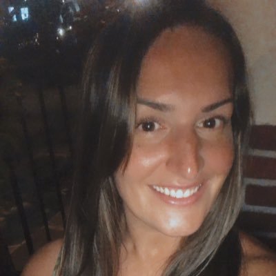 NYS licensed teacher 🍎📚👩🏻🏫💻Grammar enthusiast. Instagram: Mrs._insta_grammar