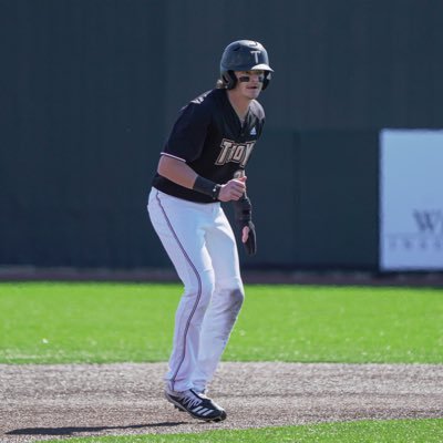 Troy Baseball Alum | #iamsecond | #SkinnerStrong | #PrayforJM | Family Over Everything | Luke 1:37 |