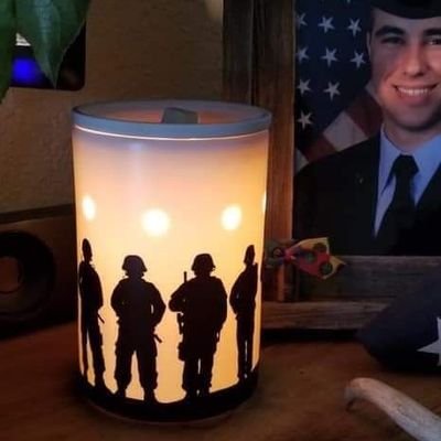 USAF MOM! 🇺🇸 LOVE MY HUSBAND! TRUMP IS MY PRESIDENT ! Blessed to be an AMERICAN!!#2A #MAGA #keepamericagreat #MAGA2020 #Trump2024