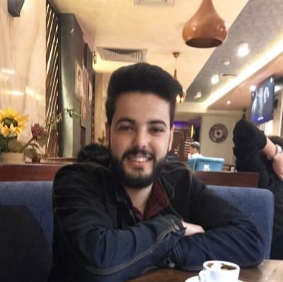 والبحرُ لو فاض الحنينُ بقلبهِ.. اتراهُ يبكي للشواطئِ مثلنا!!..