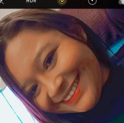 sorridente, amorosa,alegre .signo Areana