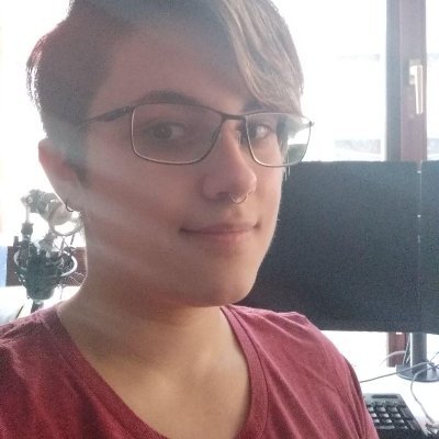 (Elle, They/Them)
Trabajo como Senior Gameplay Programmer, y hago tutoriales sobre Game Dev, Unity y shaders en Youtube :)