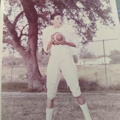 limones_j's profile picture. Entrepreneur