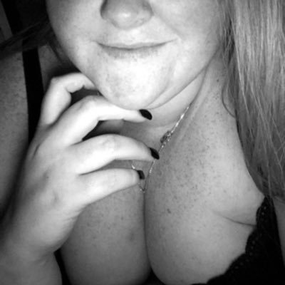 32 year old BBW exploring and enjoying my sexual nature! Will always post here, and you can find longer content on OF! all my links are below!