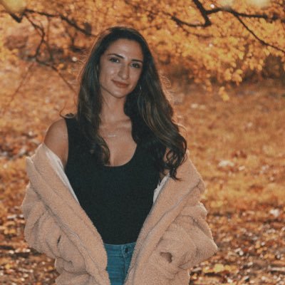 mar_i_am7's profile picture. ☮️💟 she/her