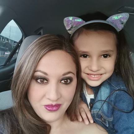 periodista, amo mi pais, me encanta viajar y estoy en contra del maltrato animal. El que persevera, alcanza...