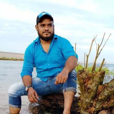 NaseerS23013574's profile picture. common man